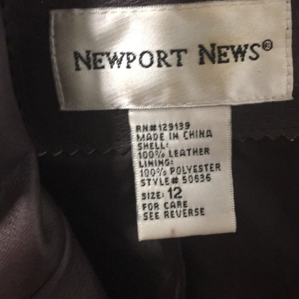 Leather jacket - Picture 3 of 3
